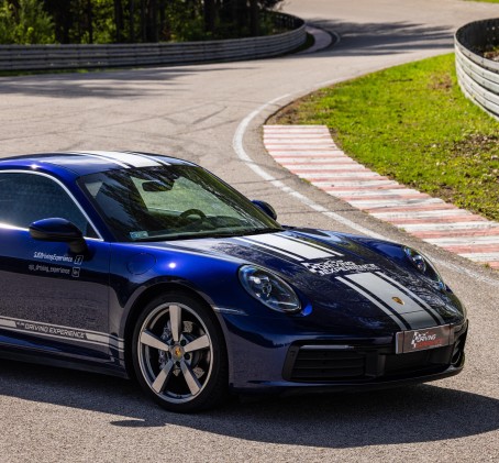 Poprowadź Porsche 911 Carrera 4 (5 okrążeń) | Wiele Lokalizacji