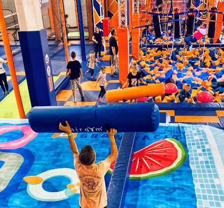 Całodniowa Zabawa w Parku Trampolin | Poznań