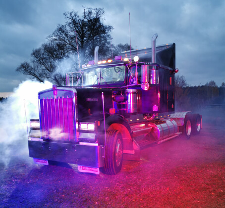 Ostra Jazda Amerykańską Ciężarówką Kenworth W900 | Warszawa (okolice)