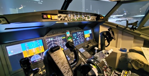 Lot w Symulatorze Boeing 737 Max (30 minut) | Warszawa | Prezent dla Taty_P