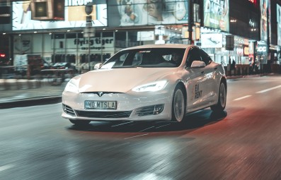 Jazda Teslą Model S z Autopilotem Ulicami Miasta (45 minut) | Wiele Lokalizacji-Prezent dla Mamy_P