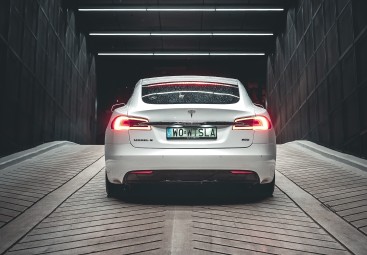 Poszalej Teslą Model S z Autopilotem Ulicami Miast (105 minut) | Wiele Lokalizacji-Prezent dla Ukochanego_P