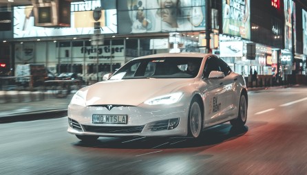 Poszalej Teslą Model S z Autopilotem Ulicami Miast (105 minut) | Wiele Lokalizacji-Prezent dla Niej_P