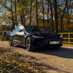 Jazda Teslą Model 3 z Autopilotem Ulicami Miasta (45 minut) | Wiele Lokalizacji | Prezent na Urodziny_P