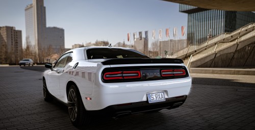 Poprowadź Dodge'a Challengera Ulicami Miasta (20 minut) | Wiele Lokalizacji-Prezent dla Mężczyzny_P