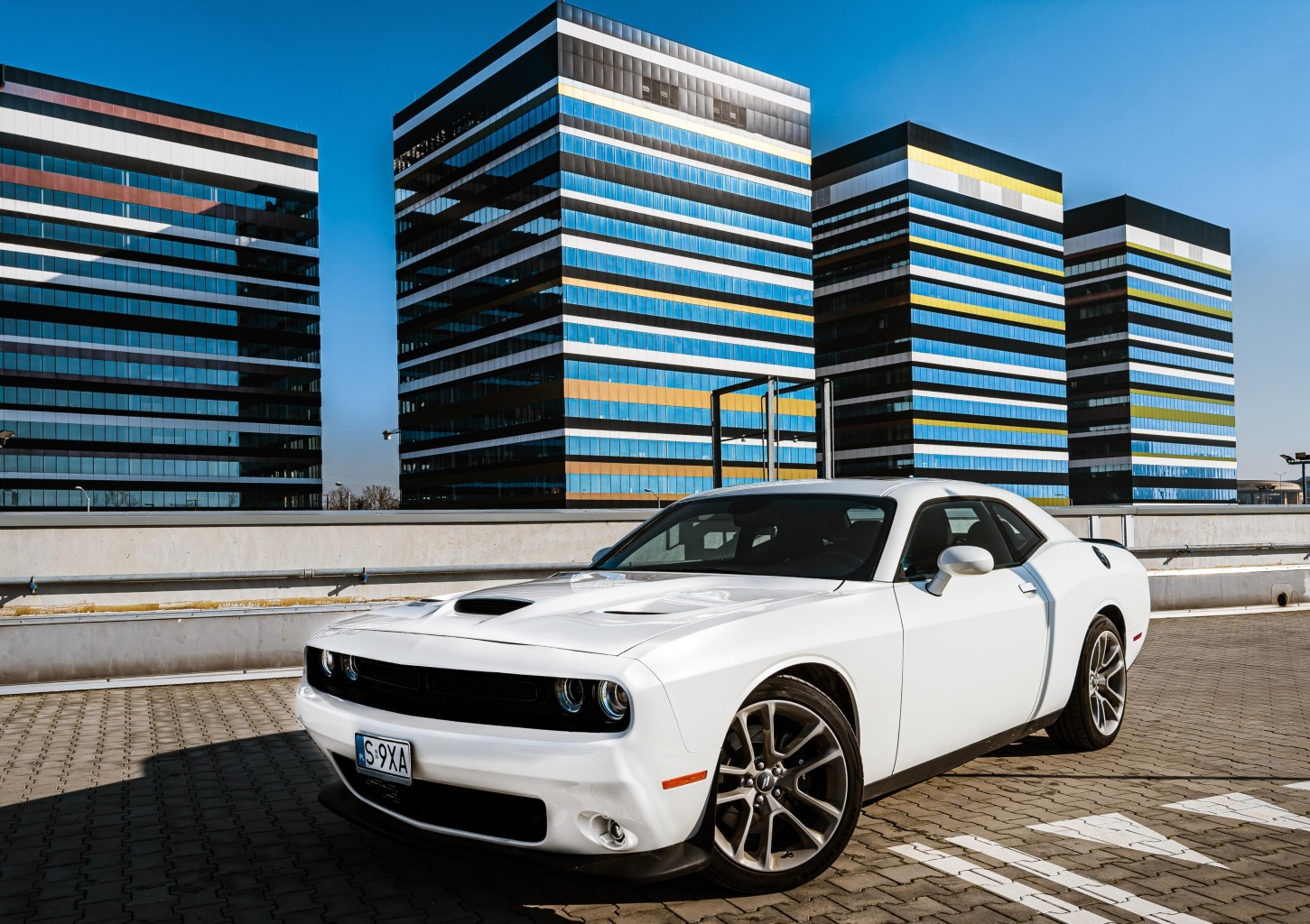 Poprowadź Dodge'a Challengera Ulicami Miasta (60 minut) | Wiele Lokalizacji