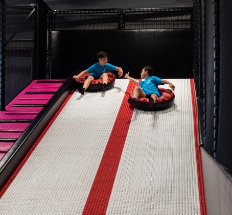 Szalona Zabawa w Parku Trampolin | Zamość