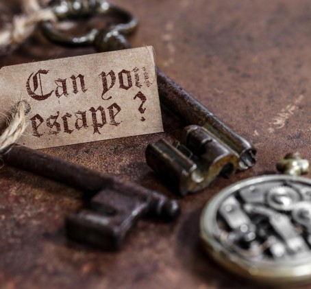 Zabawa w Escape Room dla Dwojga | Toruń