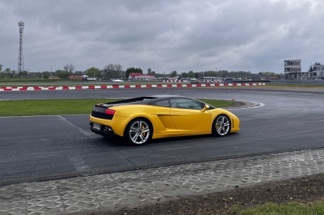 Jazda Lamborghini Gallardo (4 okrążenia) | Poznań (okolice)