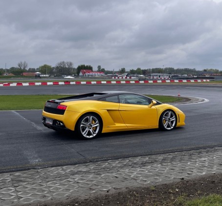 Jazda Lamborghini Gallardo (4 okrążenia) | Poznań (okolice)