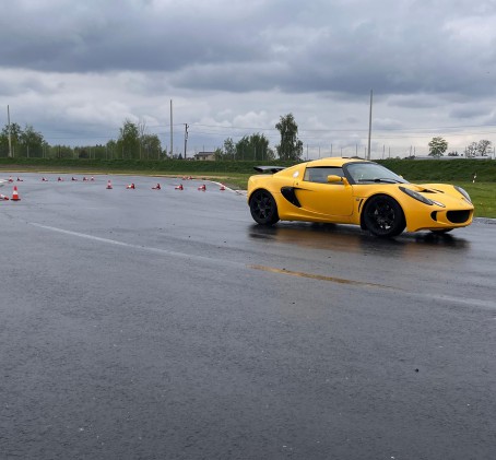 Jazda Lotus Exige (4 okrążenia) | Poznań (okolice)