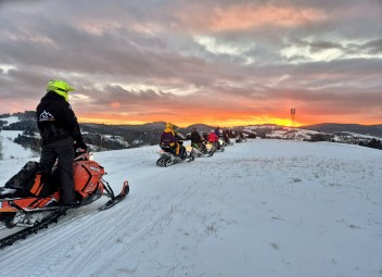 Jazda Skuterem Śnieżnym dla Dwojga | Zwardoń-Prezent dla Rodziców_P