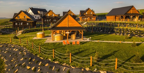 odzinny Pobyt (1 Noc, 4 Osoby) | Ośrodek Domki Zagroda | Słopnice - Prezent dla Mamy _PP