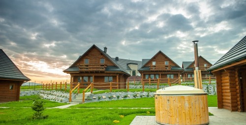 Odprężający Pobyt (2 Noce, 9 Osób) | Ośrodek Domki Zagroda | Słopnice - Prezent dla Mężczyzny _PP