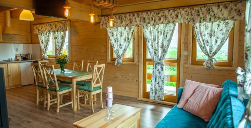 Odprężający Pobyt (2 Noce, 9 Osób) | Ośrodek Domki Zagroda | Słopnice - Prezent na Wieczór Kawalerski _PP