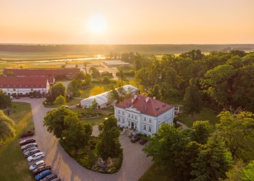 Odprężający Pobyt (2 Noce, 2 Osoby) | Hotel Jakubus | Wilków - Prezent dla Rodziców _P