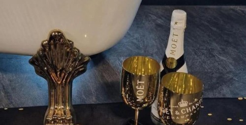 Romantyczny Pobyt (1 Noc, 2 Osoby) | Secret Champagne Room | Gdańsk - Prezent dla Narzeczonej _PP