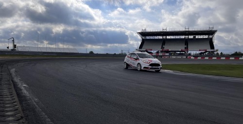 Jazda Fordem Fiestą ST | Wiele Lokalizacji | 6 okrążeń-Prezent na Urodziny_P