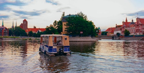 Rejs Statkiem Pasażerskim po Odrze dla Dwojga | Wrocław-Prezent dla Ukochanego_P