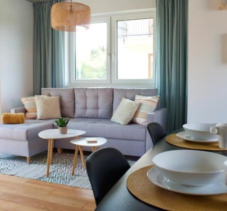 Pobyt w Apartamencie (2 Noce, 1-4 Osoby) | Apartamenty nad morzem AHOJ & LABA | Gdynia