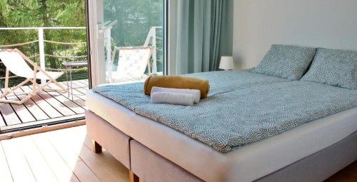 Pobyt w Apartamencie (2 Noce, 2-4 Osoby) | Apartamenty nad morzem AHOJ & LABA | Prezent dla Przyjaciół_P