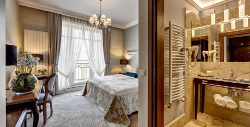 Romantyczny Pobyt (1 Noc, 2 Osoby) | Rezydencja Luxury Hotel | Prezent dla Pary_P