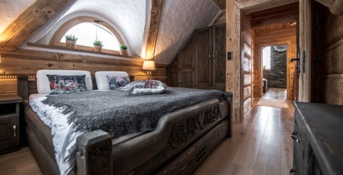 Odprężający Pobyt w Domku Jaworzyna (2 Noce, 8 Osób) | Osada Jaworzyny | Zawadka - Prezent dla Przyjaciół _P