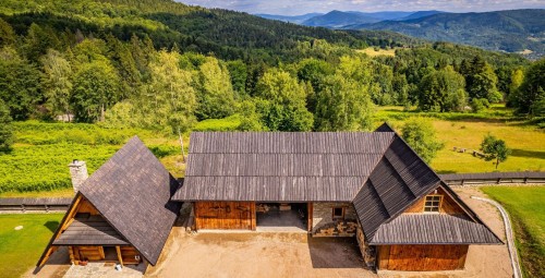 Odprężający Pobyt w Lofcie nad Stodołą (2 Noce, 8 Osób) | Osada Jaworzyny | Zawadka - Prezent dla Kobiety _PP