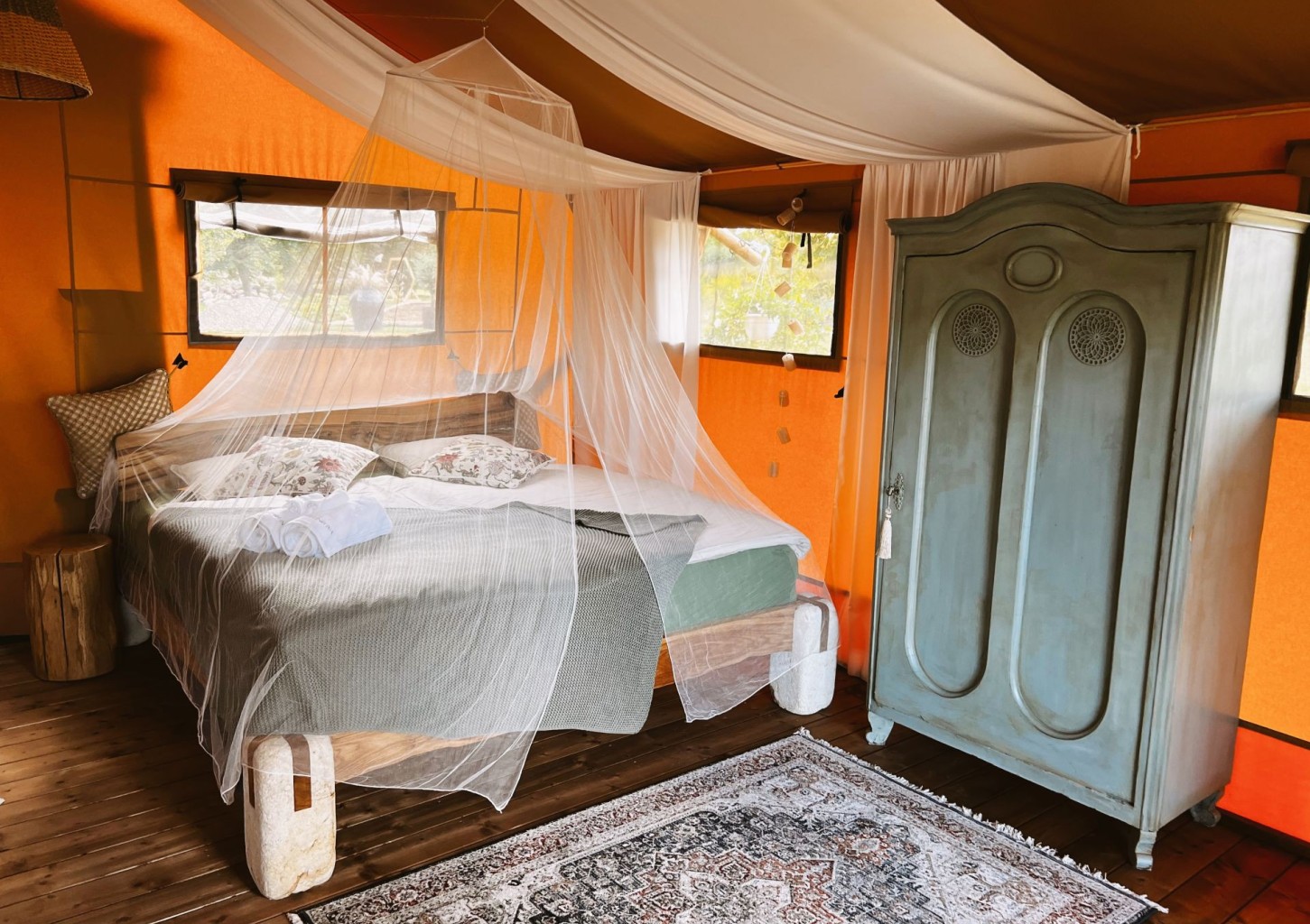 Odprężający Pobyt w Namiocie "Safari" (2 Noce, 4 Osoby) | Freedolina Glamping | Dormowo