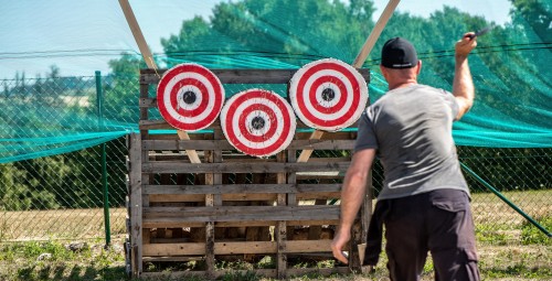 Rzucanie Siekierami do Celu dla Znajomych | Gdańsk | Prezent dla Niego_S