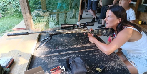 Poznaj Strzelanie “Pakiet Komandos” | Ściborzyce Wielkie | Prezent dla Niej_P