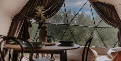 Rekreacyjny Pobyt (2 Noce, 4 Osoby) | Czorsztyn Glamp | Maniowy - Prezent na Rocznicę _P