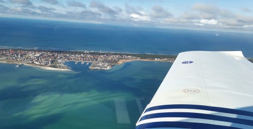 Lot Widokowy nad Morzem Bałtyckim dla Przyjaciół (30 minut) | Kołobrzeg - Prezent dla Przyjaciół _P