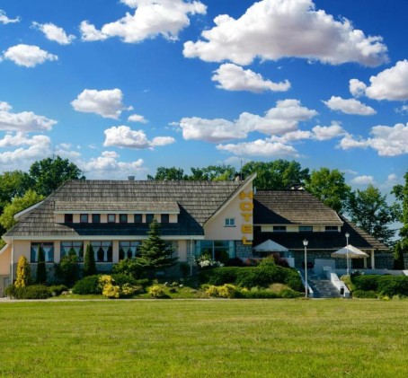 Urokliwy Pobyt (2 Noce, 2 Osoby) | Hotel Podjadek | Ostrów Wielkopolski