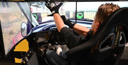 Jazda w Symulatorze Wyścigowym (60 minut) | Iława | Prezent dla Znajomego_P