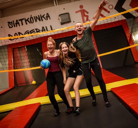 Szalona Zabawa w Parku Trampolin dla Rodziny | Warszawa