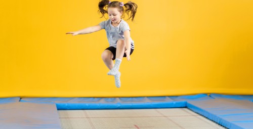 Szalona Zabawa w Parku Trampolin dla Dwojga | Warszawa-Prezent dla Dziewczynki_S