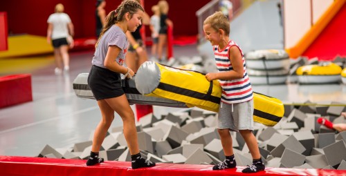 Zabawa w Parku Trampolin dla Dwojga | Warszawa-Prezent dla Dzieci_P