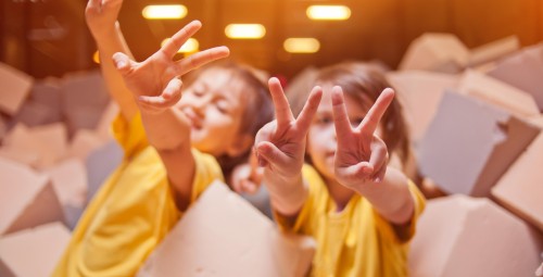 Zabawa w Parku Trampolin dla Dwojga | Warszawa-Prezent na Imieniny_S