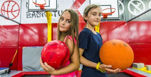 Zabawa w Parku Trampolin dla Dwojga | Warszawa-Prezent dla Pary_P