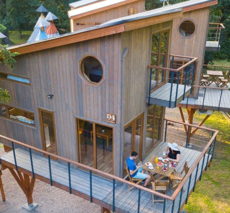 Pobyt w Domku na Drzewie (1 Noc, 1-4 osoby) | River Park | Zator
