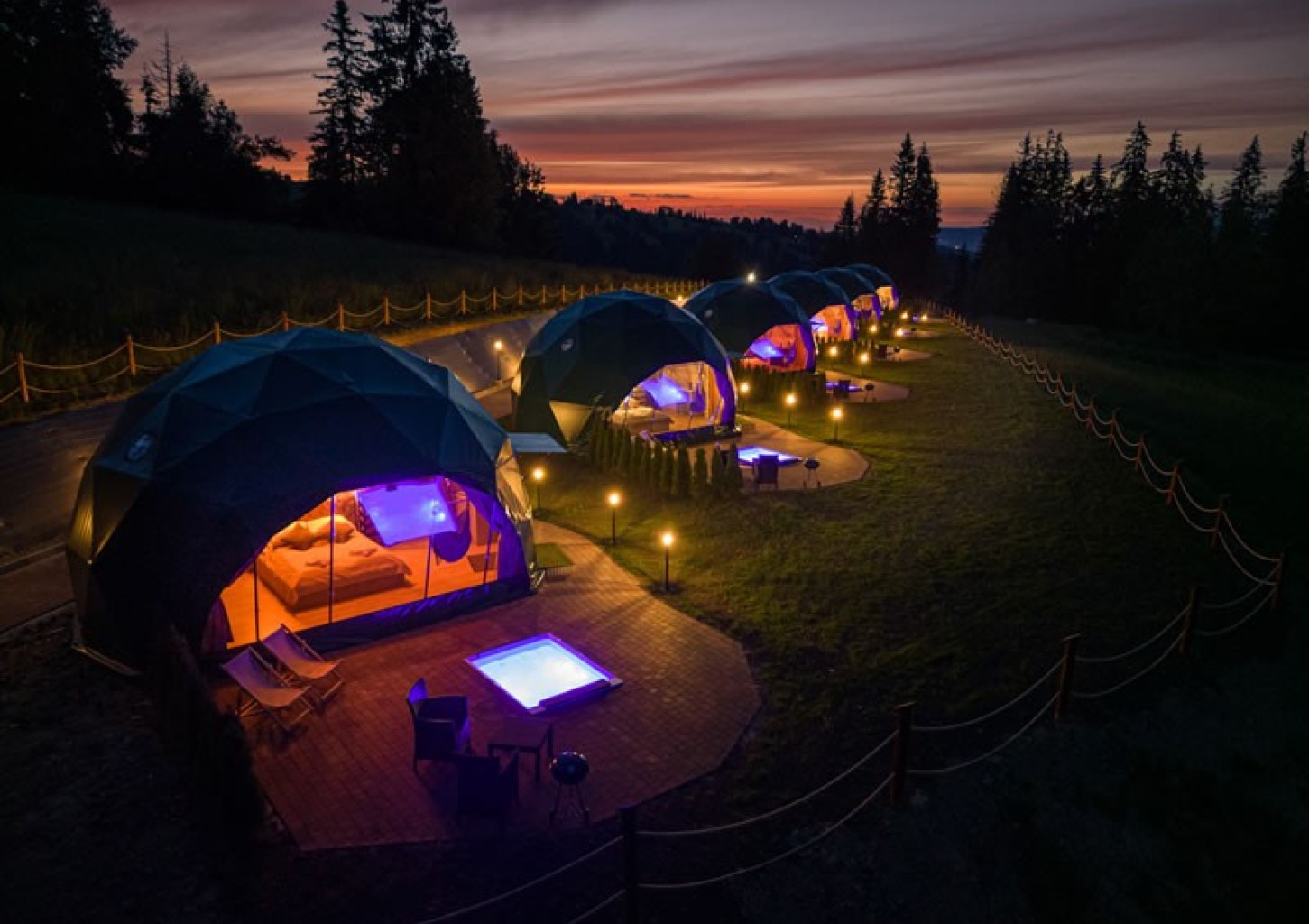 Relaksujący Glamping (1 Noc, 2 Osoby) | Peak Glamp | Poronin