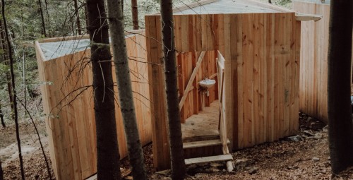 Urokliwy Pobyt w Namiocie na Drzewie (2 Noce, 2 Osoby) | Wisilas Nad Sercowym Potokiem | Rabka-Zdrój_Prezent na Urodziny_P