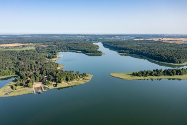 Odprężający Pobyt w Domku (5 Nocy, 6 Osób) | Gulbity Camp | Gulbity-Prezent dla Znajomych_P