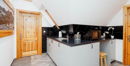 Rekreacyjny Pobyt (2 Noce, 2 Osoby) | Golden Apartments | Prezent dla Rodziców_P