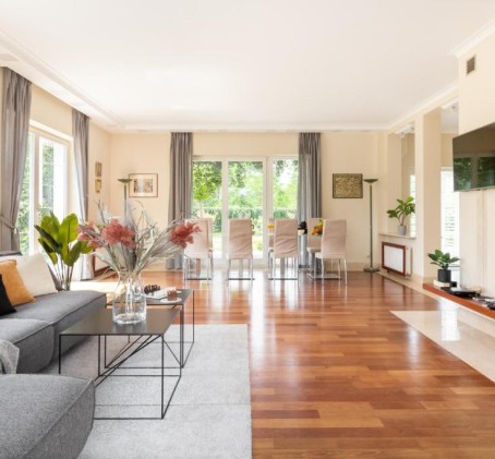 Odprężający Pobyt w Willi na Wyłączność (2 Noce, 16 Osób) | Golden Apartments | Nowy Lubiel