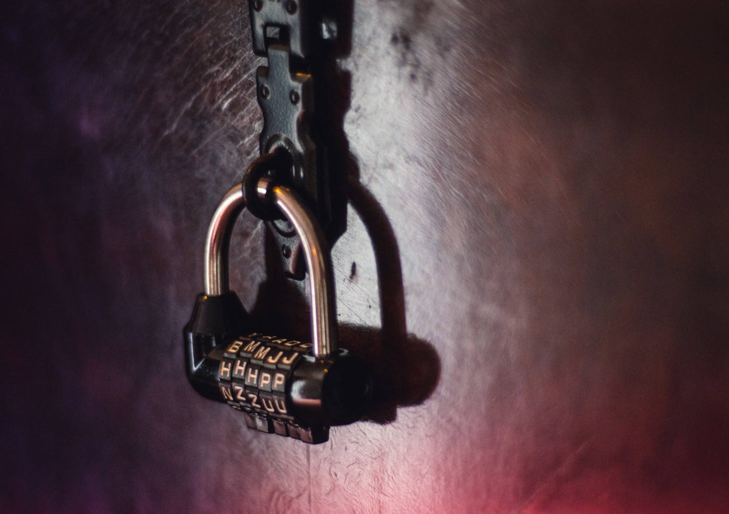 Przygoda w Escape Room “Dexter” dla Przyjaciół (5 osoby) | Kielce