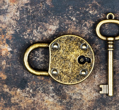 Przygoda w Escape Room “Rytuał” dla Dwojga | Kielce