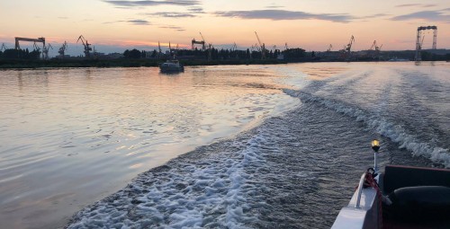 Rejs Motorówką dla Przyjaciół (3 godziny) | Szczecin-Prezent dla Mężczyzny_P