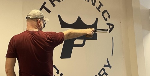 Poznaj Strzelanie z Broni Pneumatycznej dla Przyjaciół (3 Osoby) | Warszawa-Prezent dla Mężczyzny_P